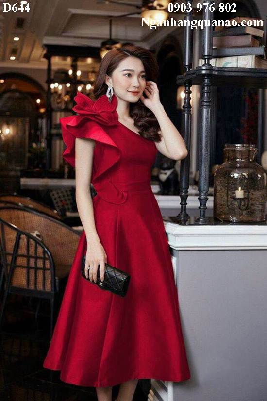 Váy dạ hội dài đỏ 2 dây đính đá TRACY STUDIO – Hizu Dress Up